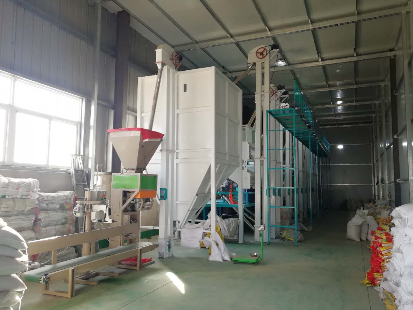 50噸玉米深加工機械廠房的修建標準(圖2) 玉米深加工機械